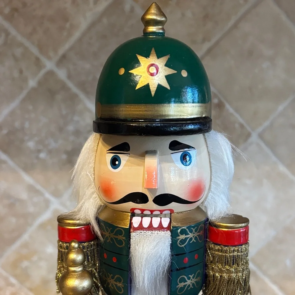 Vintage PIER 1 Imports 12” Nutcracker Wood Figurine Holiday Christmas Soldier